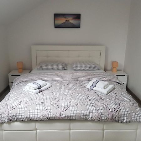 Apartmani Brigita Korenica Dış mekan fotoğraf