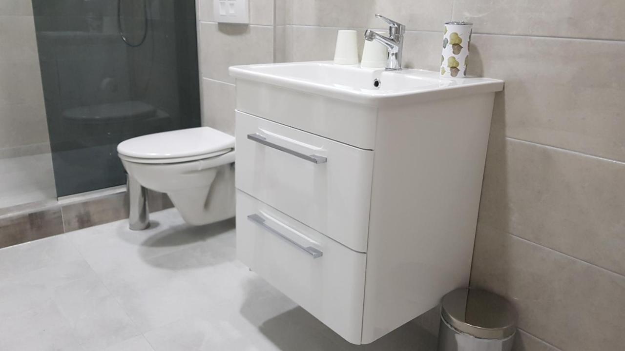 Apartmani Brigita Korenica Dış mekan fotoğraf