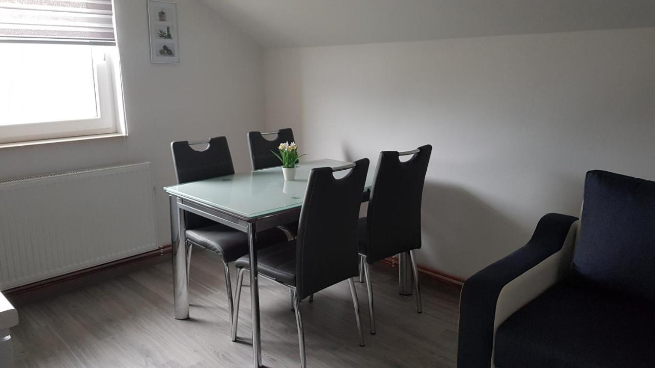 Apartmani Brigita Korenica Dış mekan fotoğraf